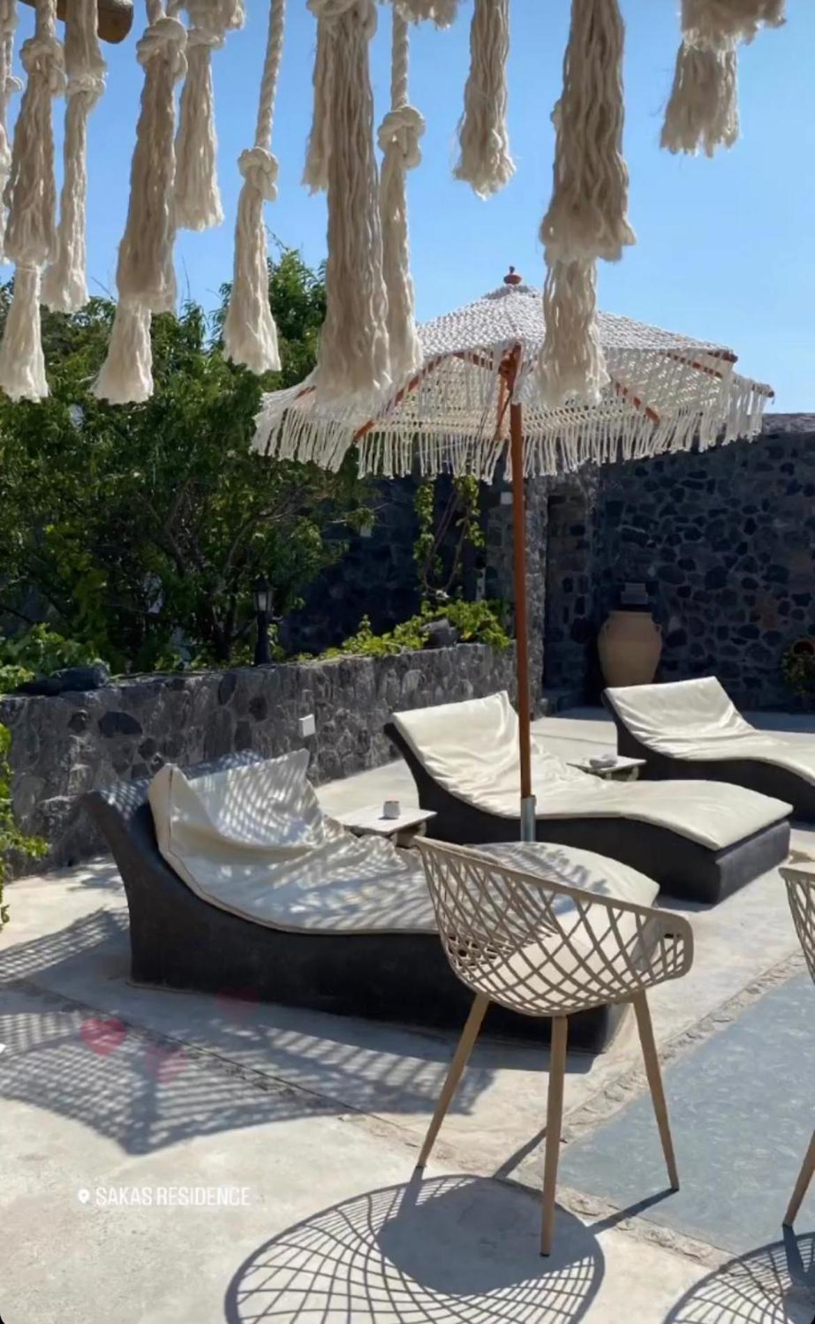 Sakas Residences Karterados  Exterior photo