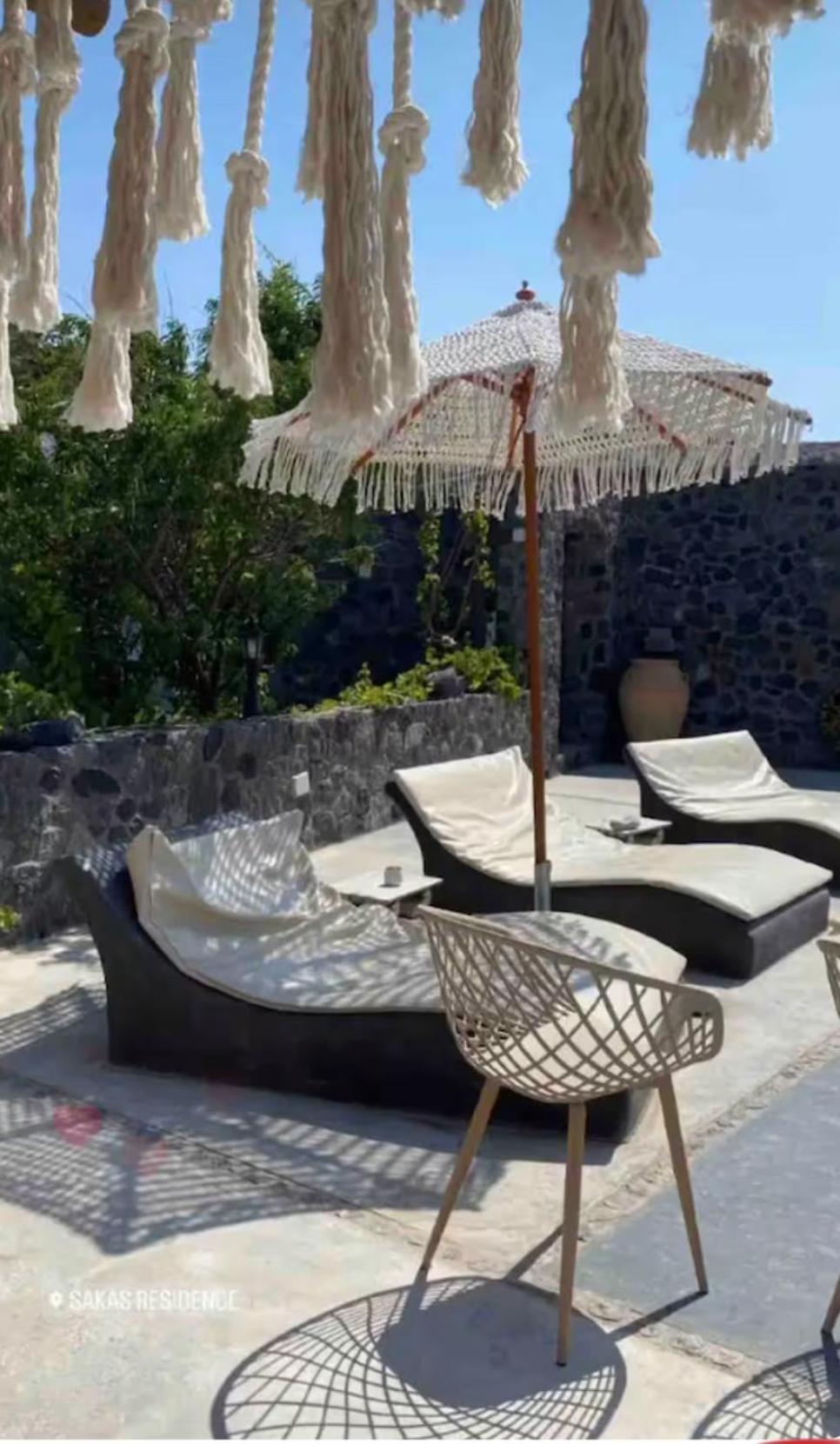 Sakas Residences Karterados  Exterior photo